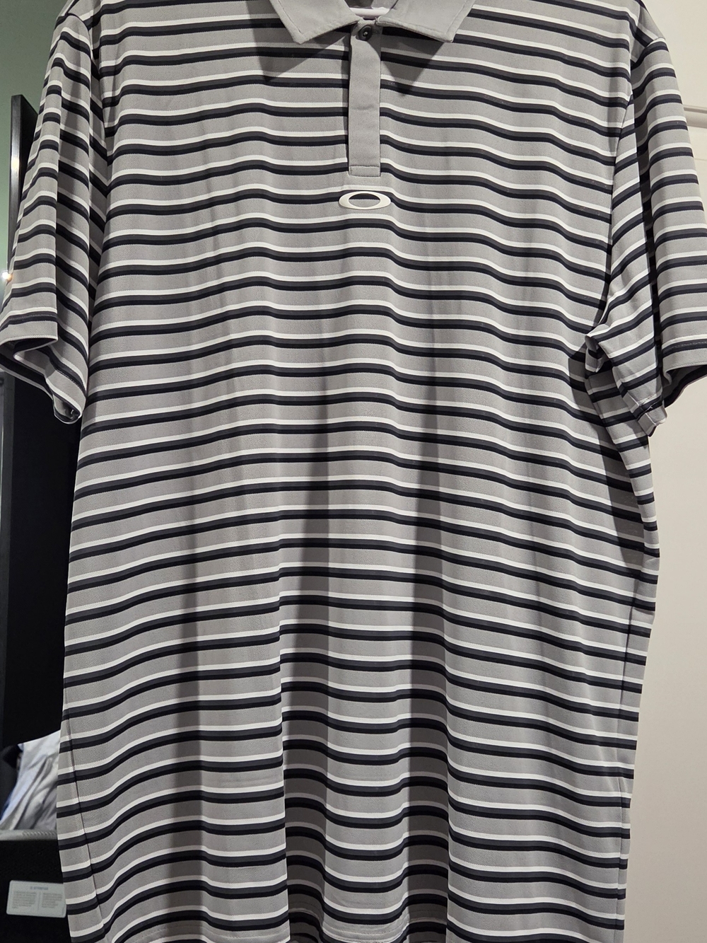 Oakley Men’s Gray, Black & White Striped Polo